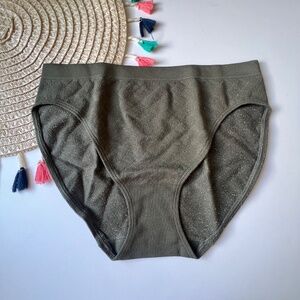 Victoria's Secret Seamless High-Leg Brief Panty Casual Olive Medium NEW